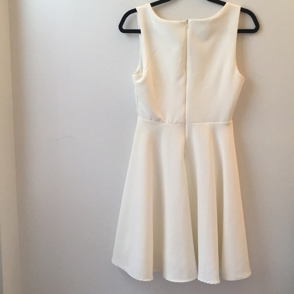 White skater dress - Picture 2 of 2